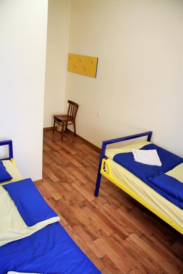 Shat Lav Hostel Ереван Экстерьер фото