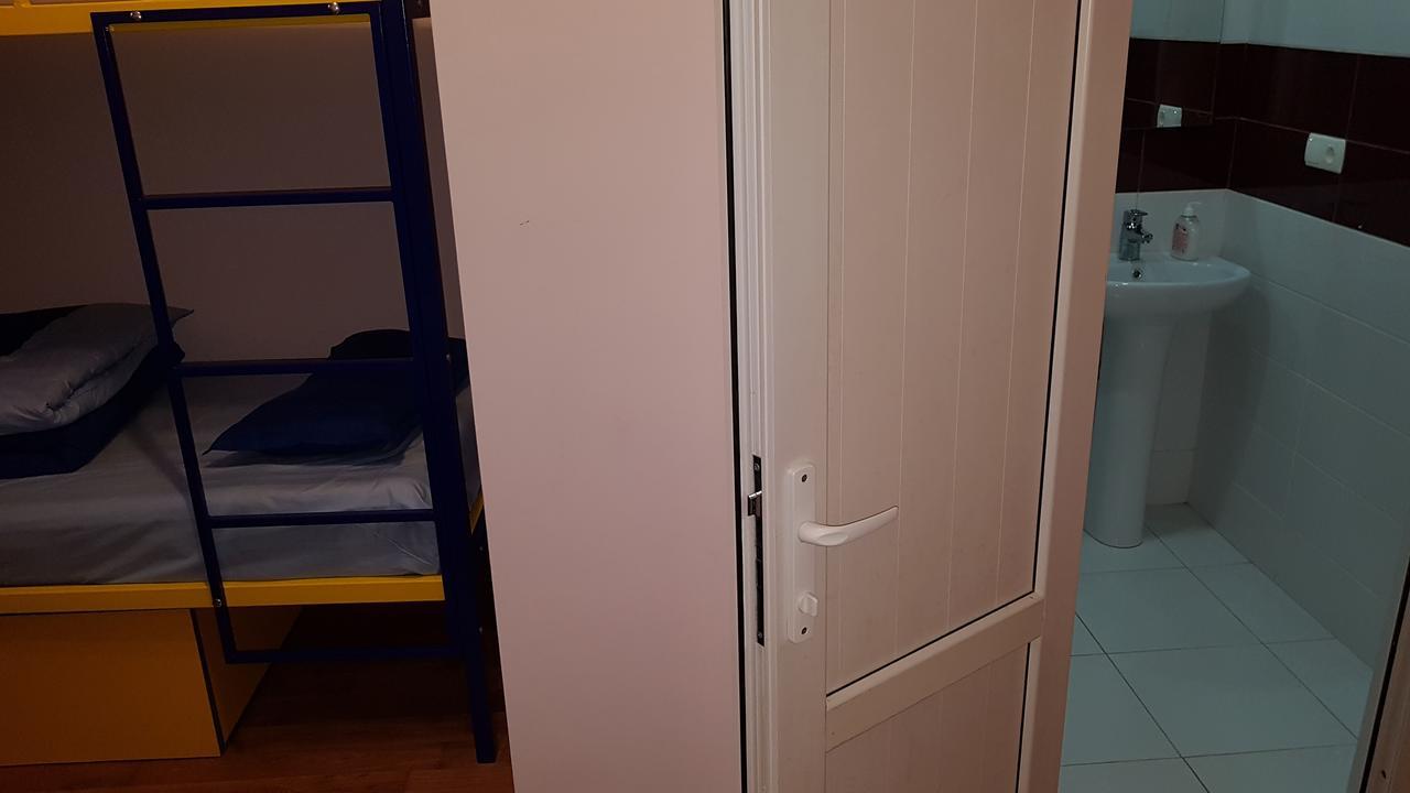 Shat Lav Hostel Ереван Экстерьер фото