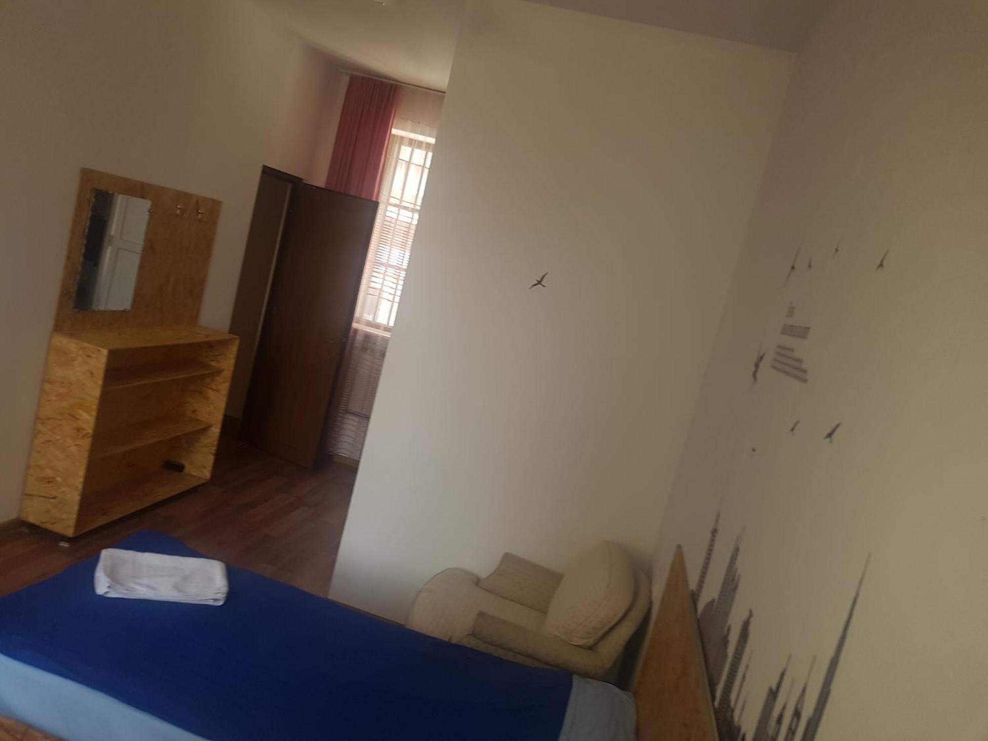 Shat Lav Hostel Ереван Экстерьер фото