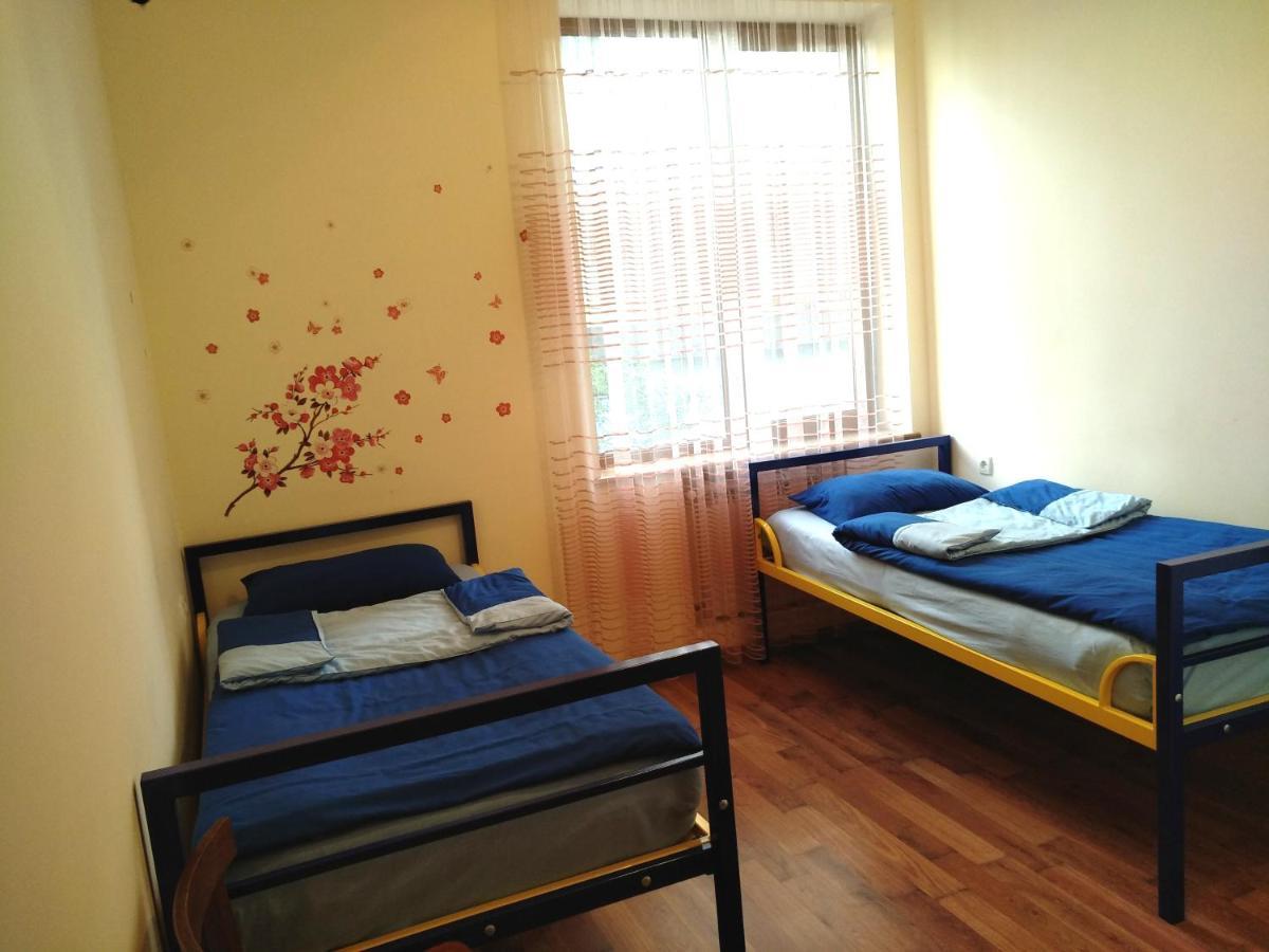 Shat Lav Hostel Ереван Экстерьер фото